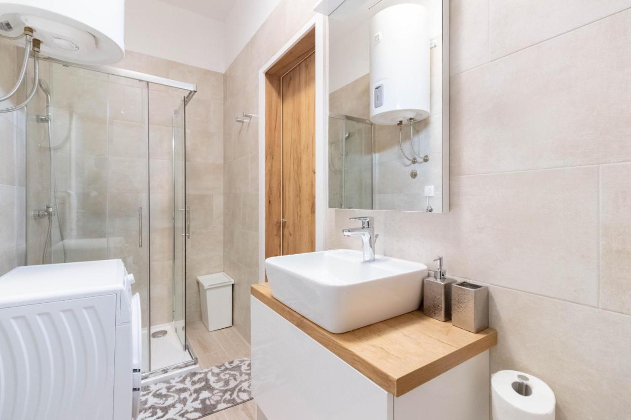 Apartments Fiorello غييكا المظهر الخارجي الصورة